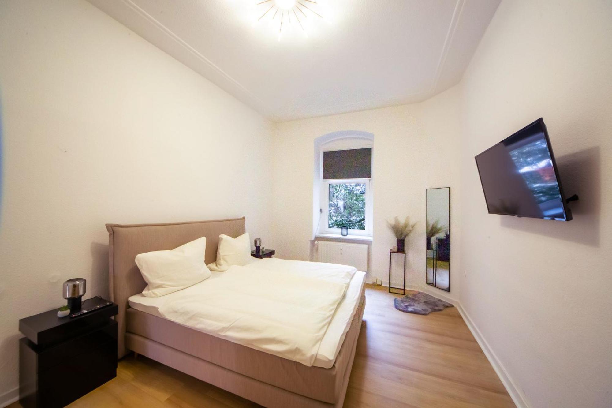 Massagesessel, King-Sized Bed, Billardtisch, 2 Couches Leilighet Berlin Eksteriør bilde