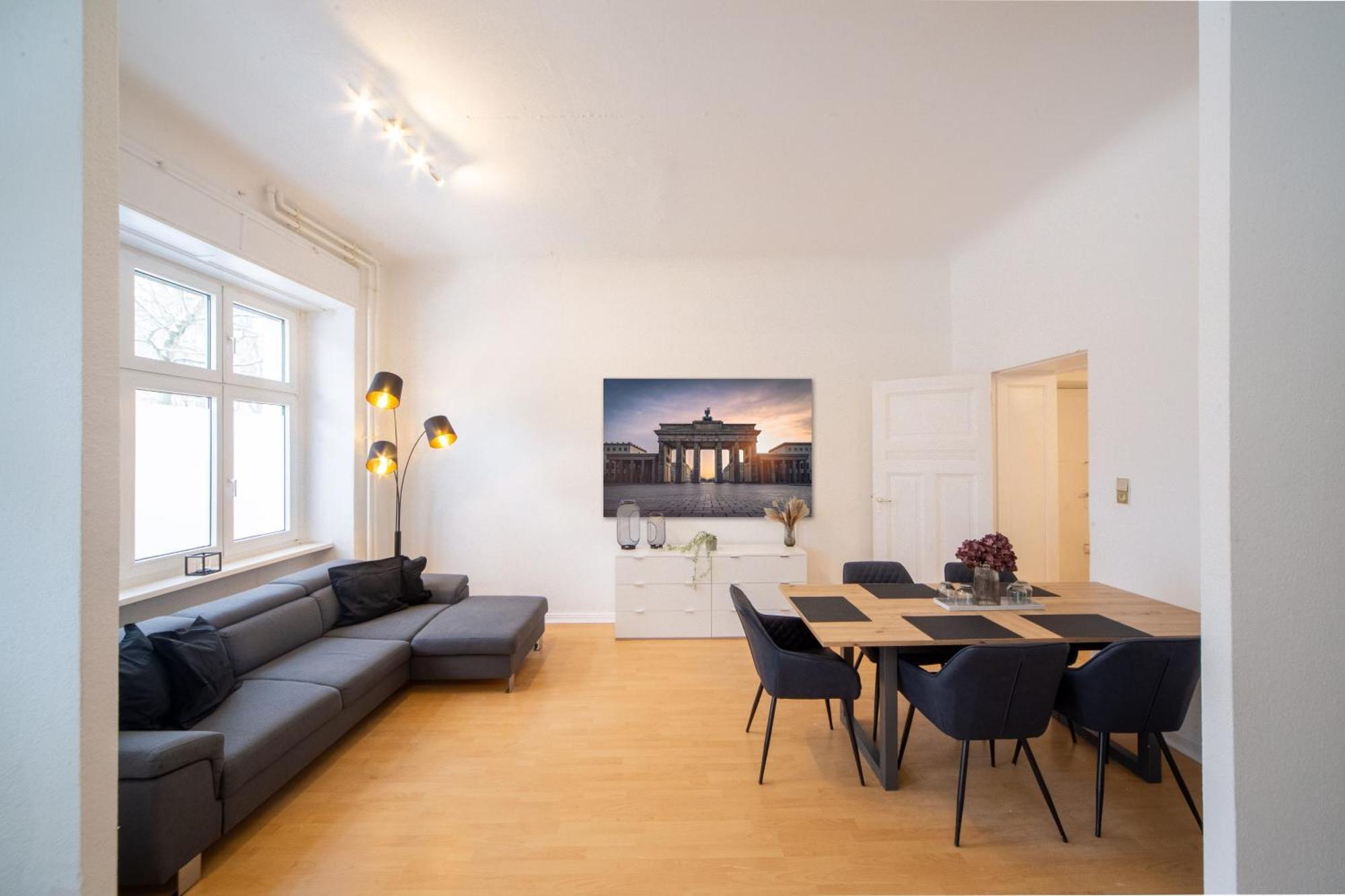 Massagesessel, King-Sized Bed, Billardtisch, 2 Couches Leilighet Berlin Eksteriør bilde