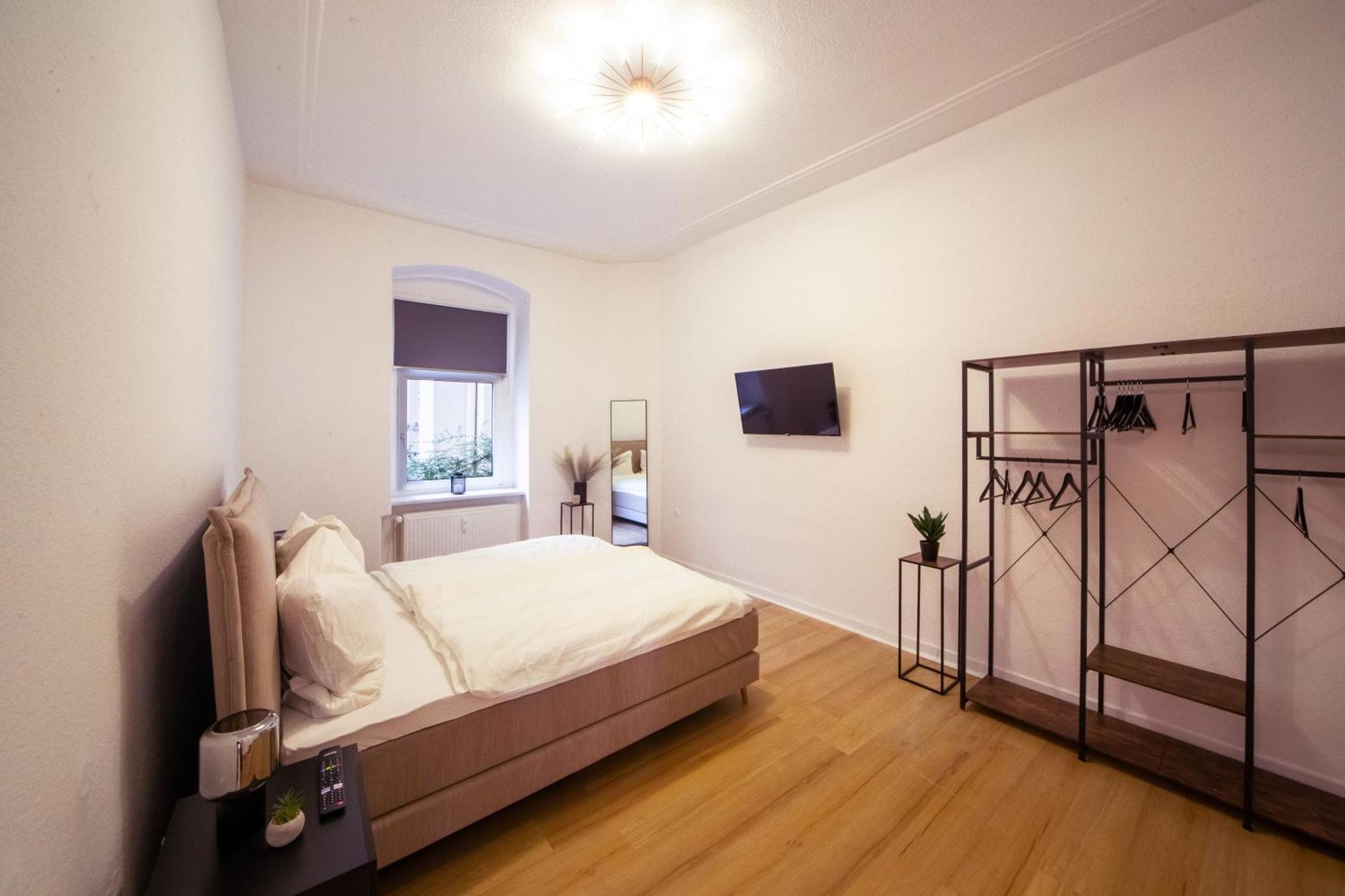 Massagesessel, King-Sized Bed, Billardtisch, 2 Couches Leilighet Berlin Eksteriør bilde