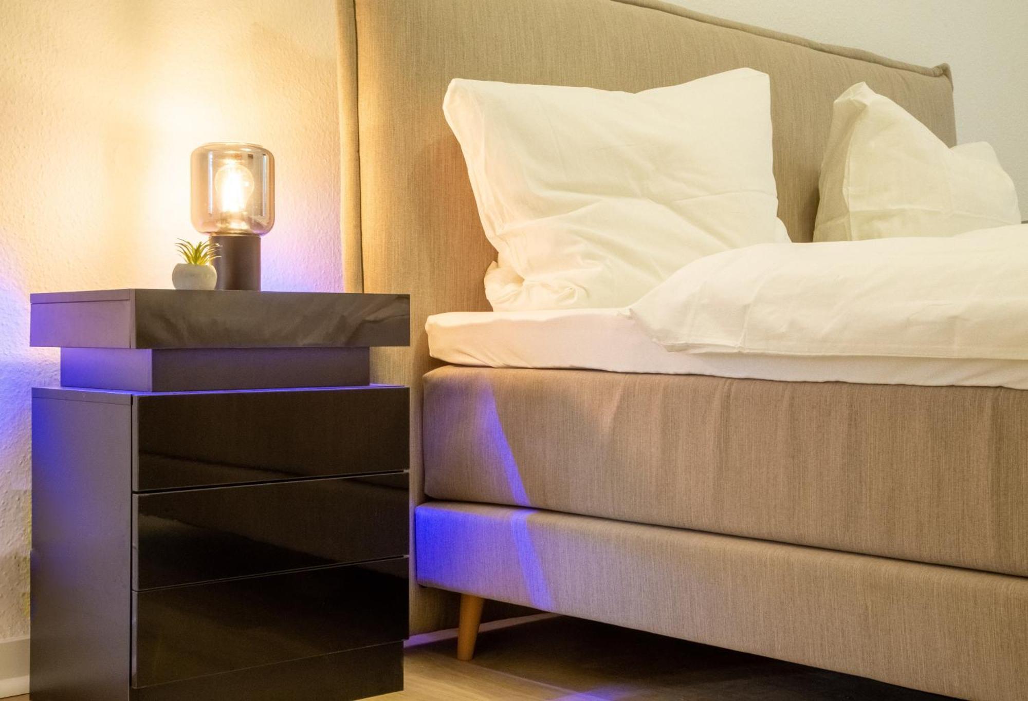 Massagesessel, King-Sized Bed, Billardtisch, 2 Couches Leilighet Berlin Eksteriør bilde